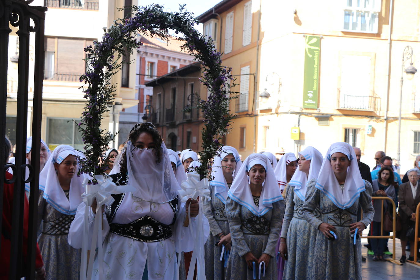 Acto de las Cantaderas durante las fiestas de San Froilán.