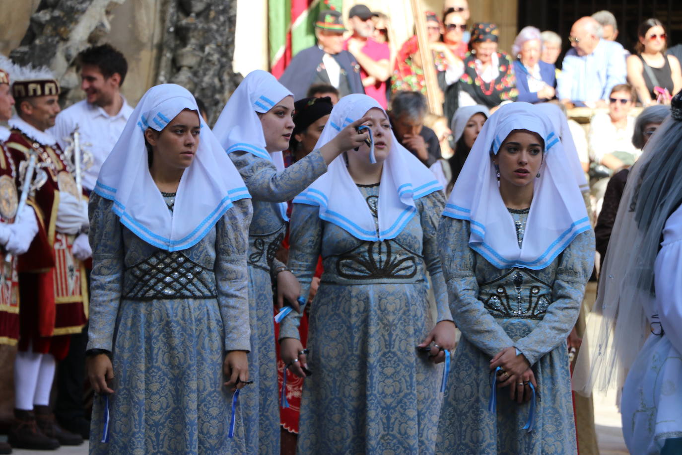 Acto de las Cantaderas durante las fiestas de San Froilán.