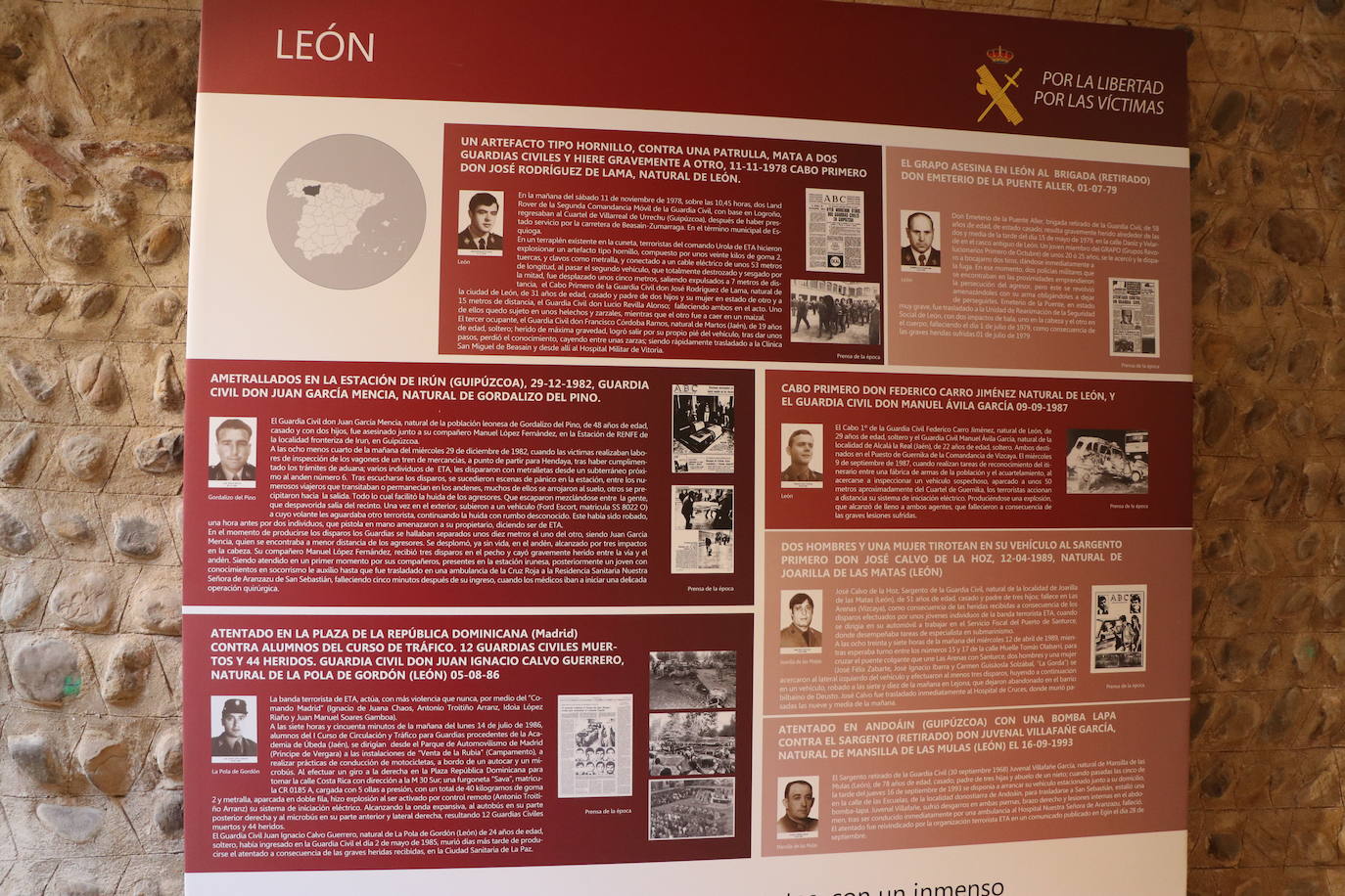 Fotos: Inauguración de la exposición de la Guardia Civil en León