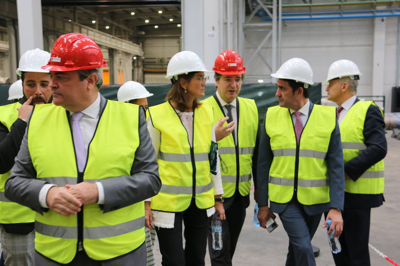 Visita institucional a la planta siderúrgica del grupo NSR en Villadangos del Páramo. 