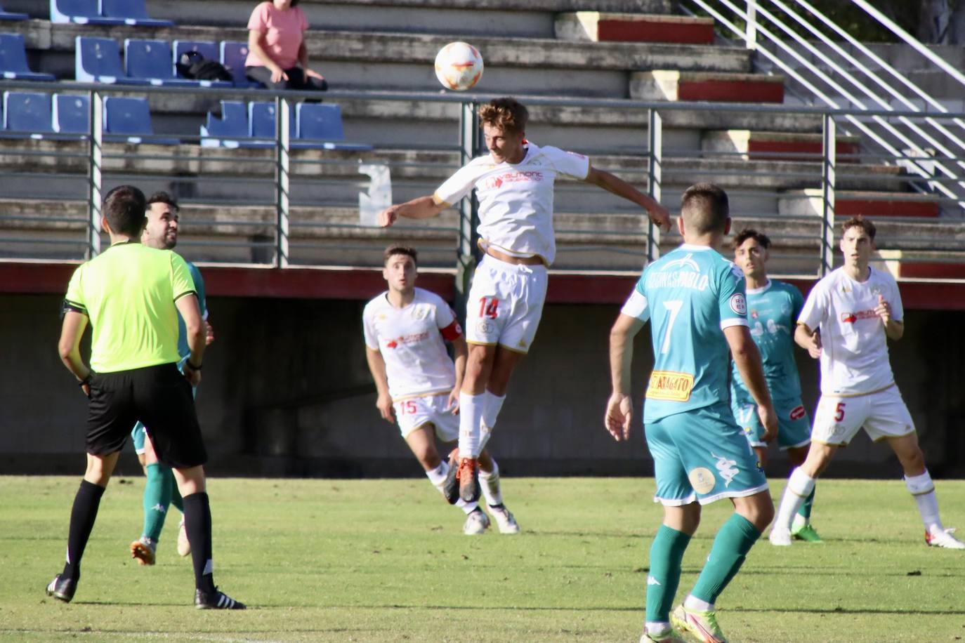 El Atlético Astorga se lleva con gran superioridad el duelo provincial ante el Júpiter (1-5)