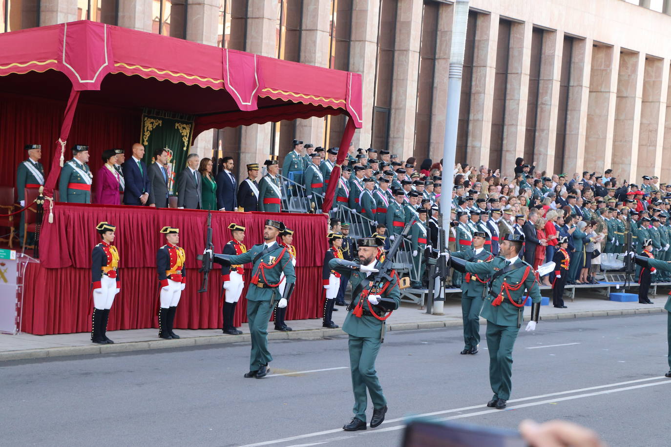 Acto central de la semana institucional de la Guardia Civil en León. 