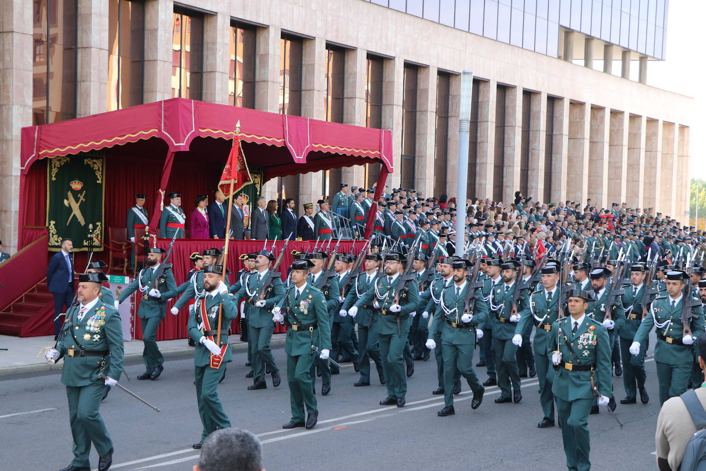 Acto central de la semana institucional de la Guardia Civil en León. 