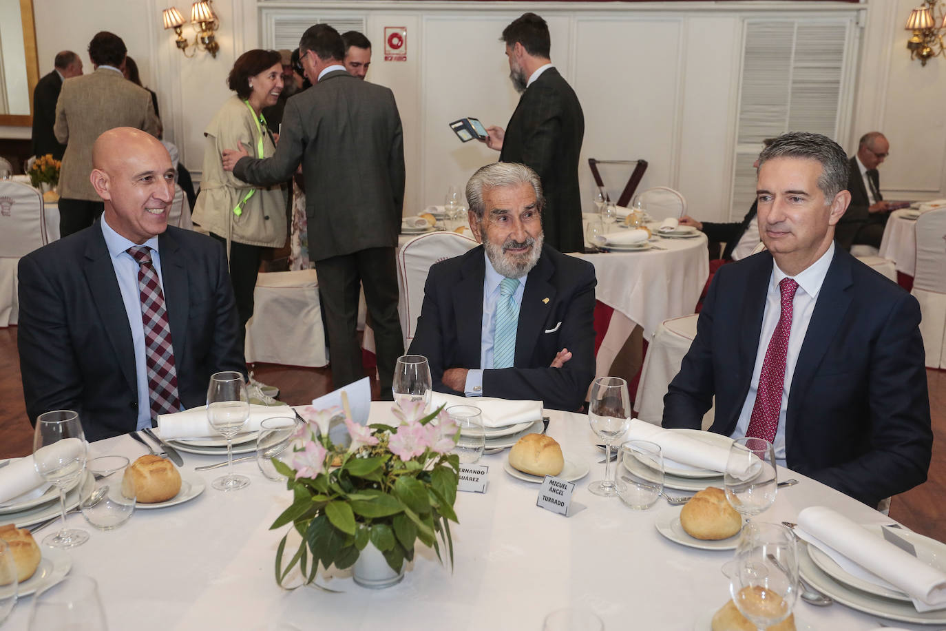 Acto de entrega del premio de Leonés del Año 2021 al ingeniero de Telecomunicaciones, Miguel Ángel Turrado.