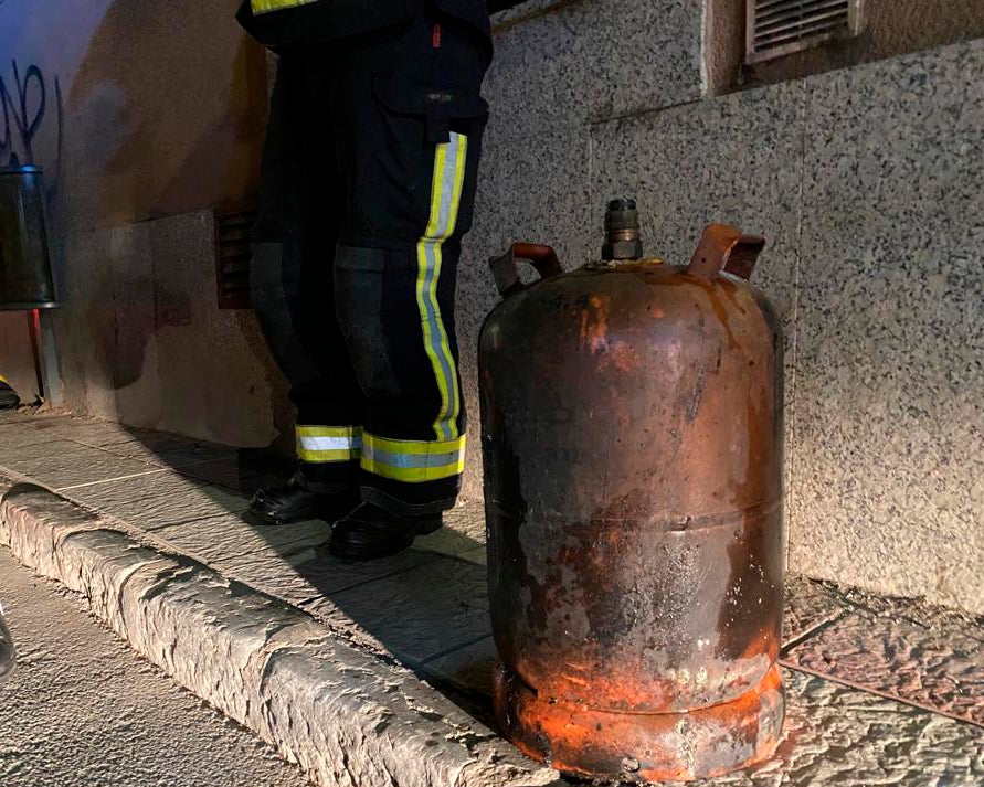 Fotos: Incendio en una vivienda del centro de León