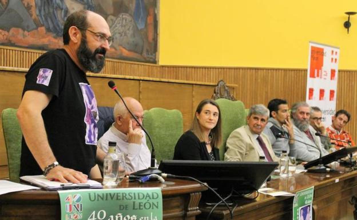 Antonio Barreñada en un acto celebrado en la Universidad de León.