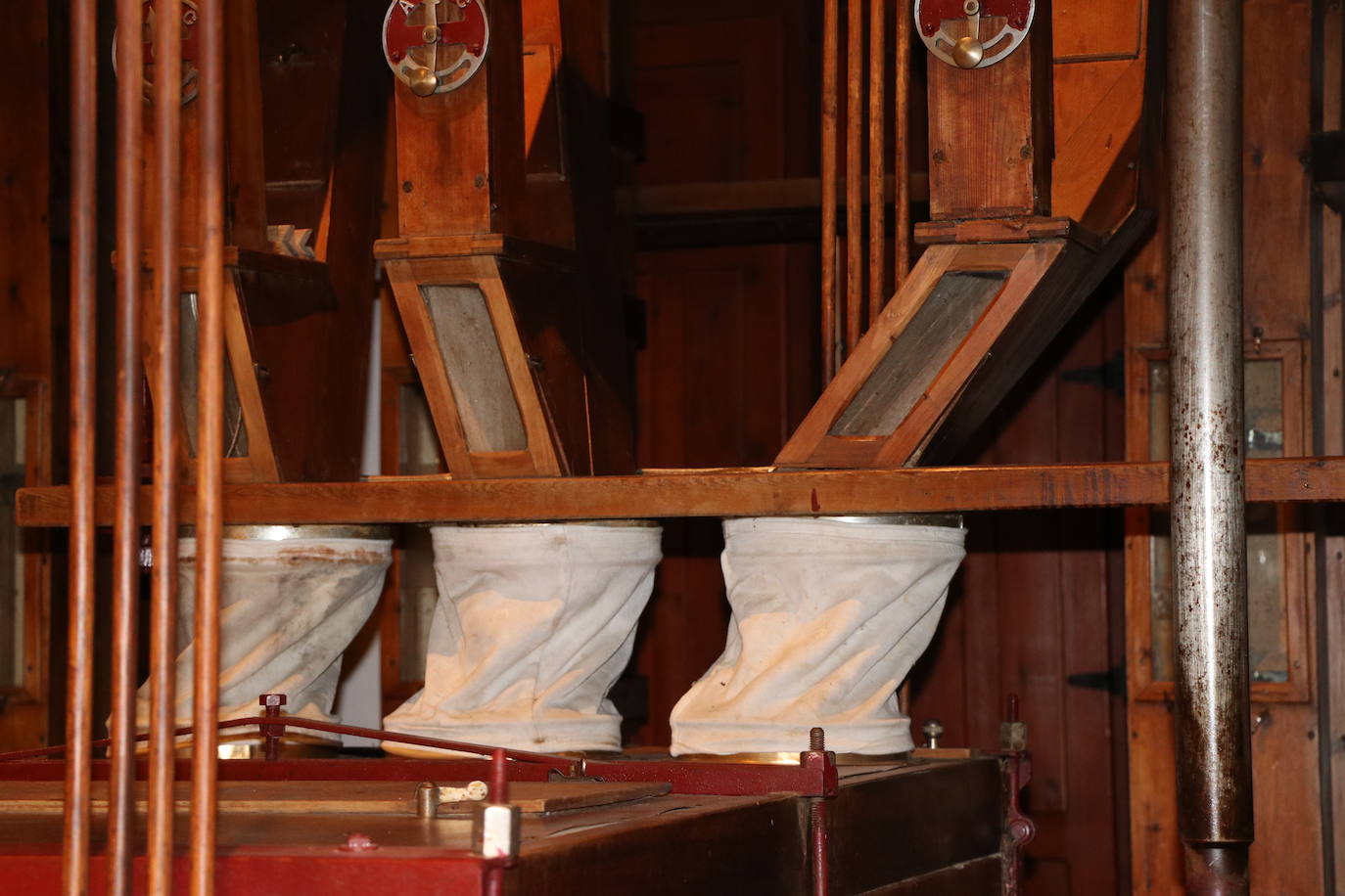 Un paseo por la historia harinera de La Bañeza a través del Citba. 