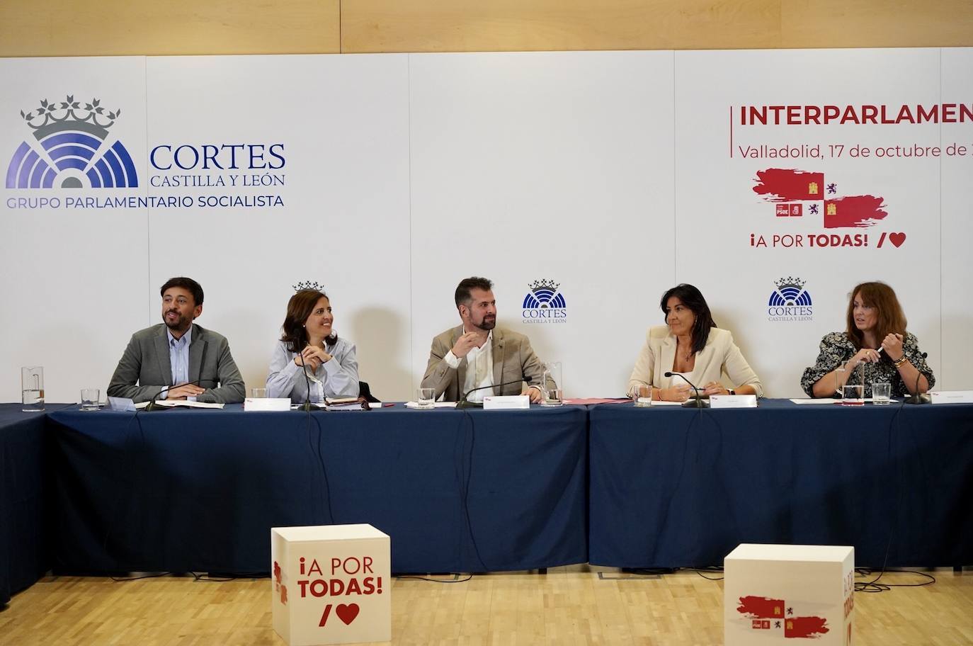 El dirigente socialista espera que la descoordinación en la Junta sobre la fábrica de baterías en Valladolid no perjudique el proyecto