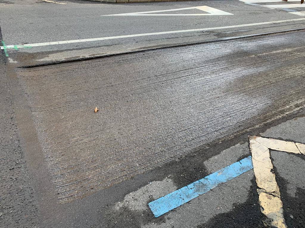 Las obras de asfaltado en la Calle Arquitecto Torbado de León.