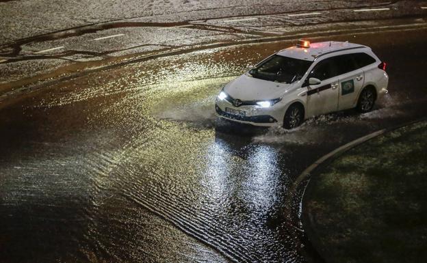 Instantes de la caída del granizo y las fuertes precipitaciones durante el aguacero.