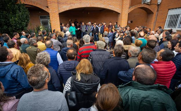 Las autoridades sanitarias se dirigen a los ganaderos. 