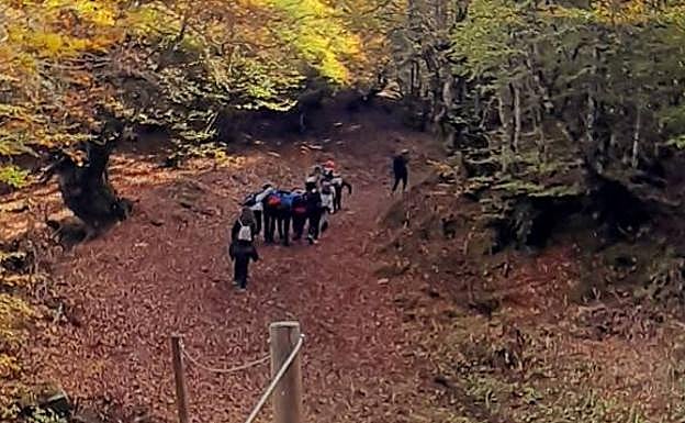 Los estudiantes han disfrutado de una excursión guiada en el espectacular entorno del valle de Valdeón.