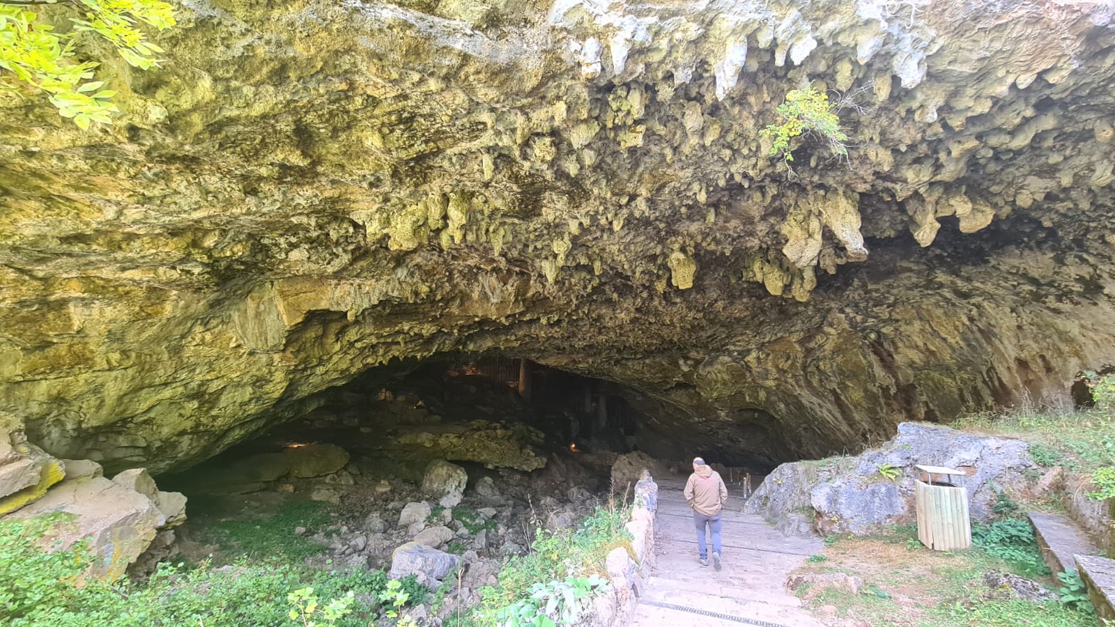 Fotos: Visita a las cuevas de Valporquero