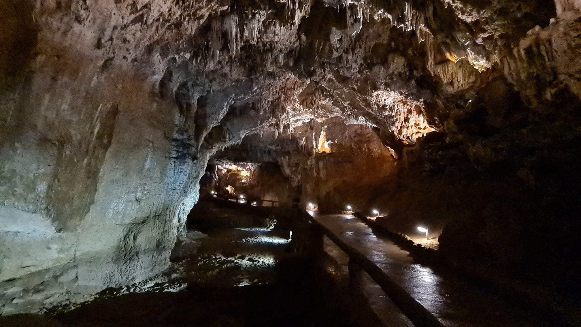 Fotos: Visita a las cuevas de Valporquero