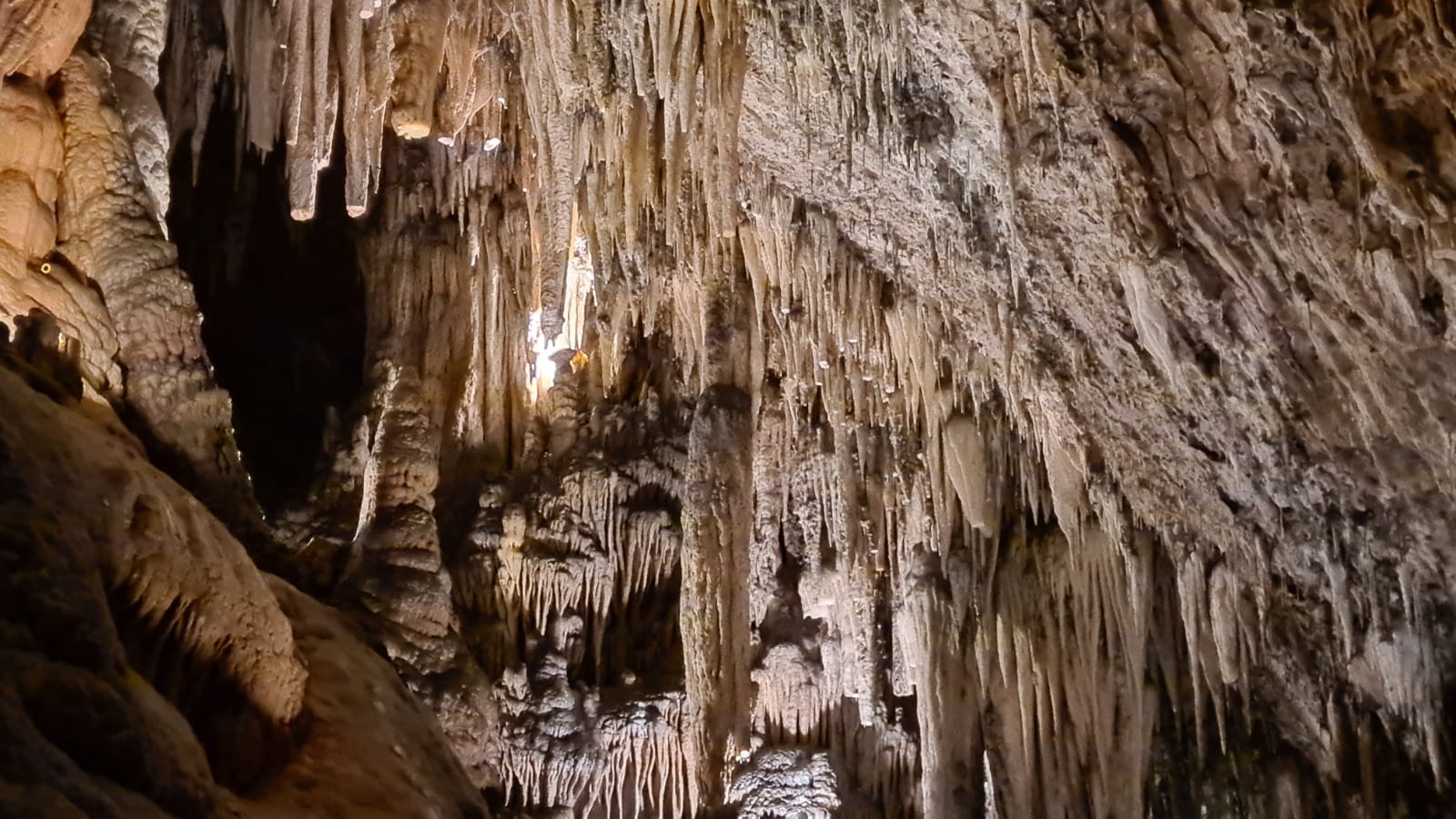 Fotos: Visita a las cuevas de Valporquero