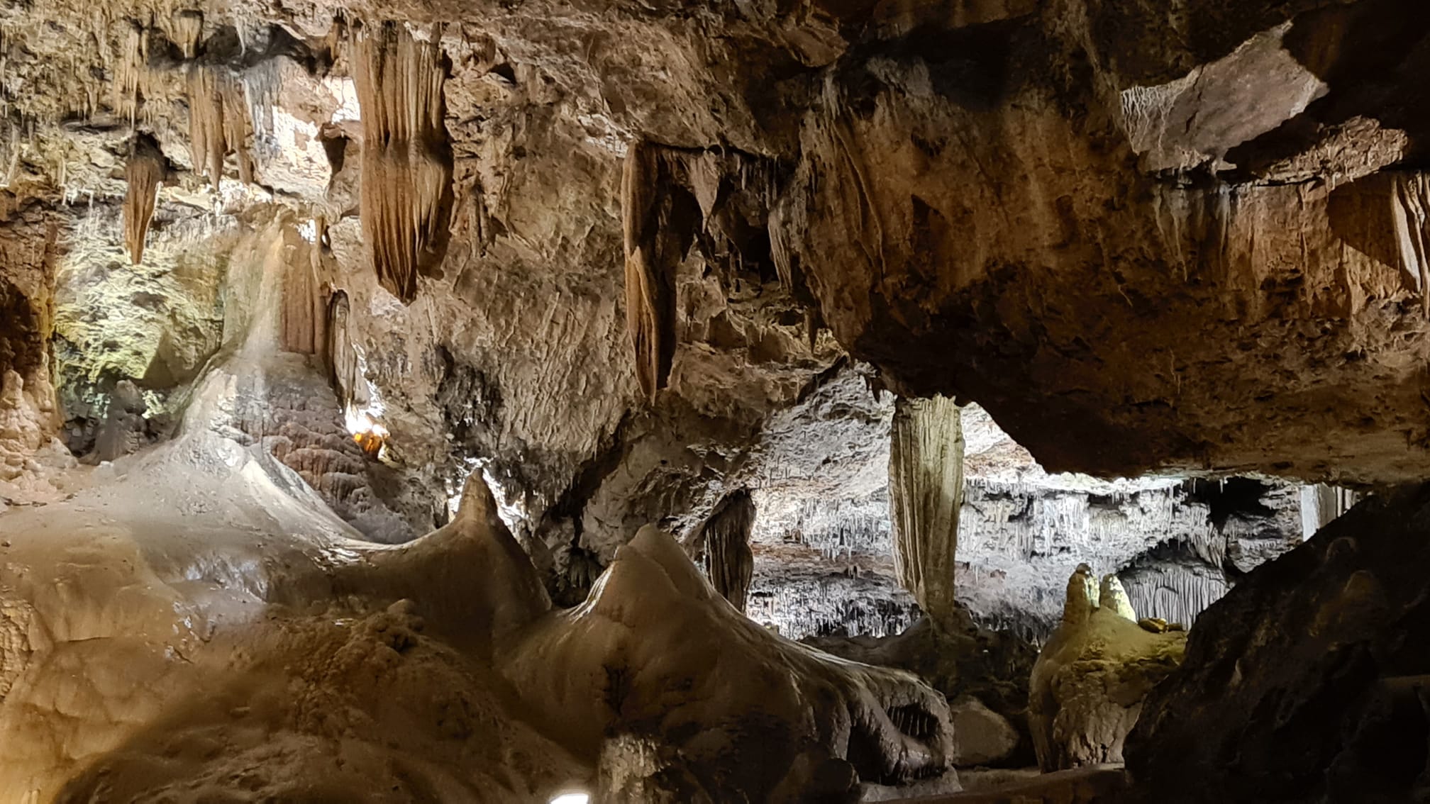 Fotos: Visita a las cuevas de Valporquero