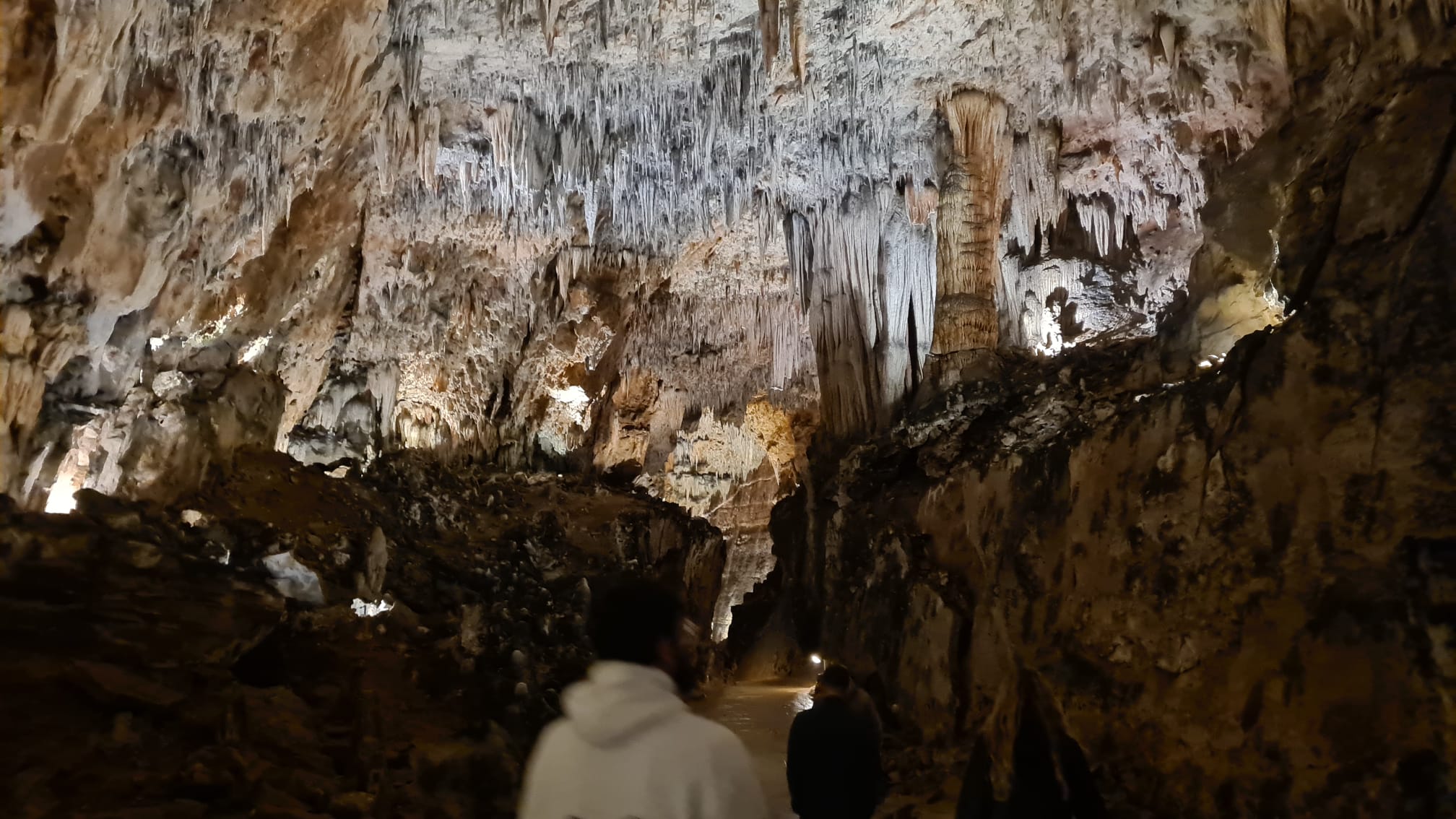Fotos: Visita a las cuevas de Valporquero