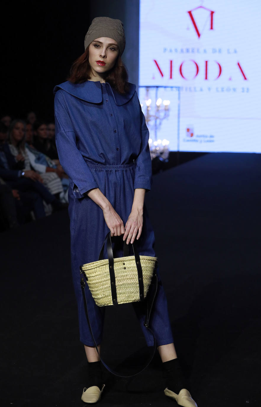 La diseñadora leonesa presenta su nueva 'Sukha' en la tercera jornada de la XXIV Pasarela de la Moda de Castilla y León