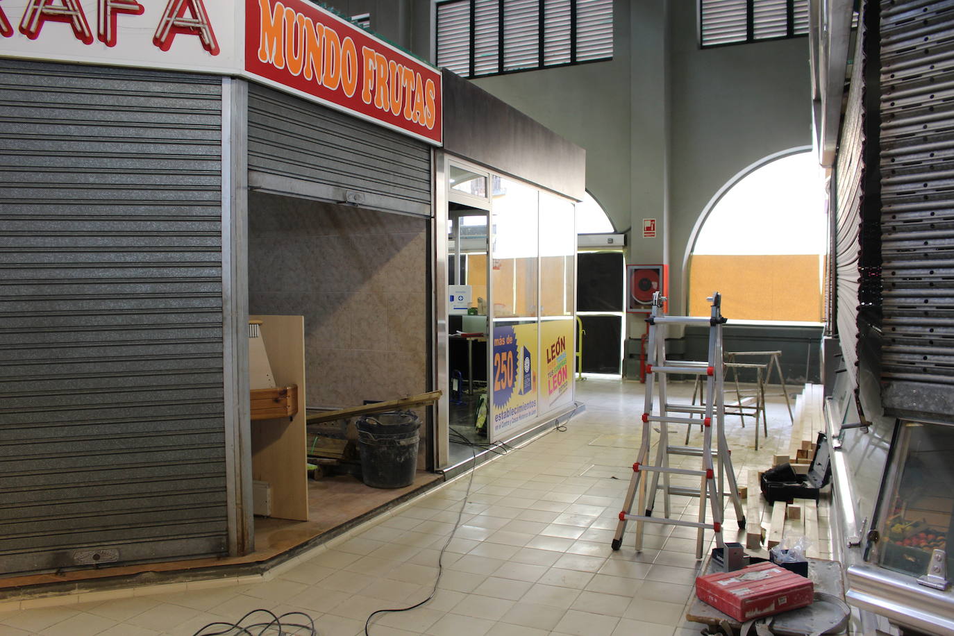 Fotos: Obras en el Mercado del Conde Luna