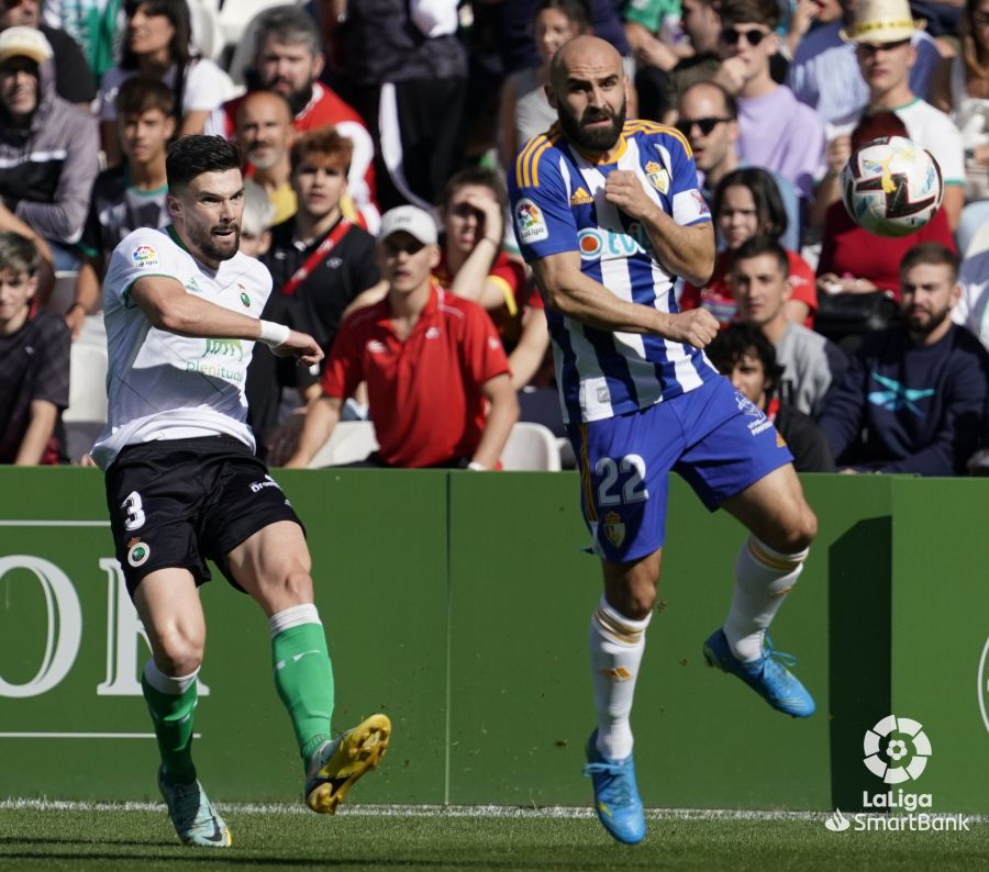 El conjunto berciano se mide al Racing en el partido correspondiente a la jornada 12 de LaLiga SmartBank