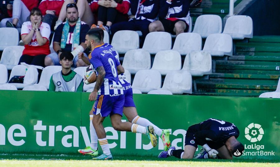 El conjunto berciano se mide al Racing en el partido correspondiente a la jornada 12 de LaLiga SmartBank