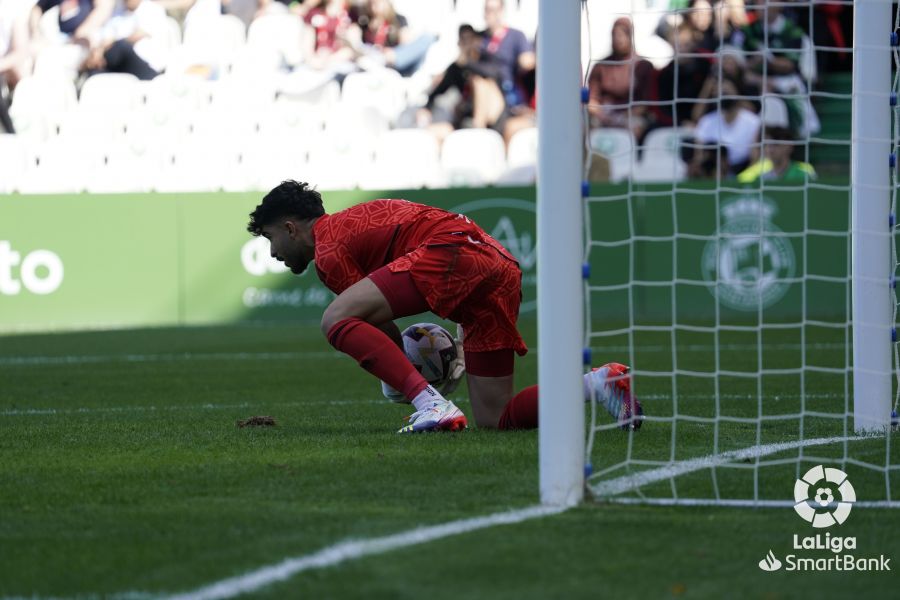 El conjunto berciano se mide al Racing en el partido correspondiente a la jornada 12 de LaLiga SmartBank