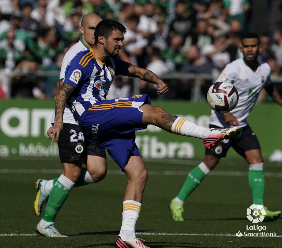 El conjunto berciano se mide al Racing en el partido correspondiente a la jornada 12 de LaLiga SmartBank