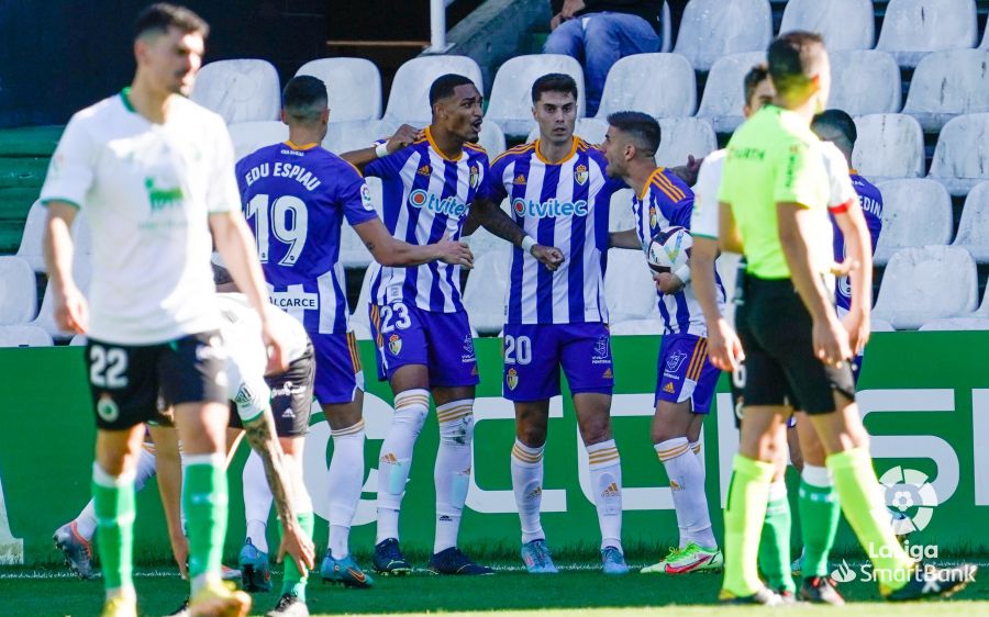 El conjunto berciano se mide al Racing en el partido correspondiente a la jornada 12 de LaLiga SmartBank