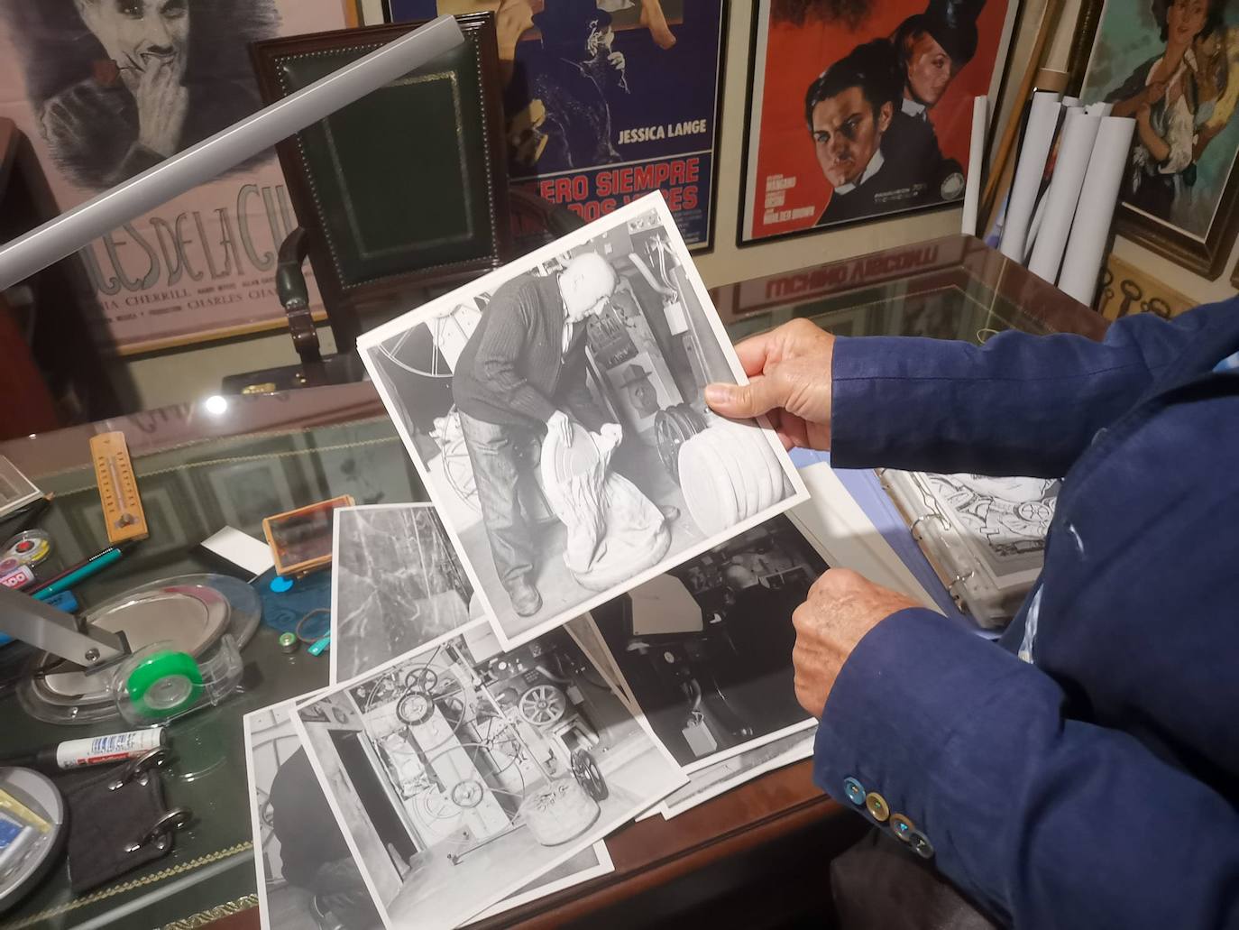 Desde 1911, cuando se levantó el Teatro Velasco en la calle Alonso Garrote de Astorga, el edificio ha acogido espectáculos artísticos que ahora han llegado a su fin de manera permanente