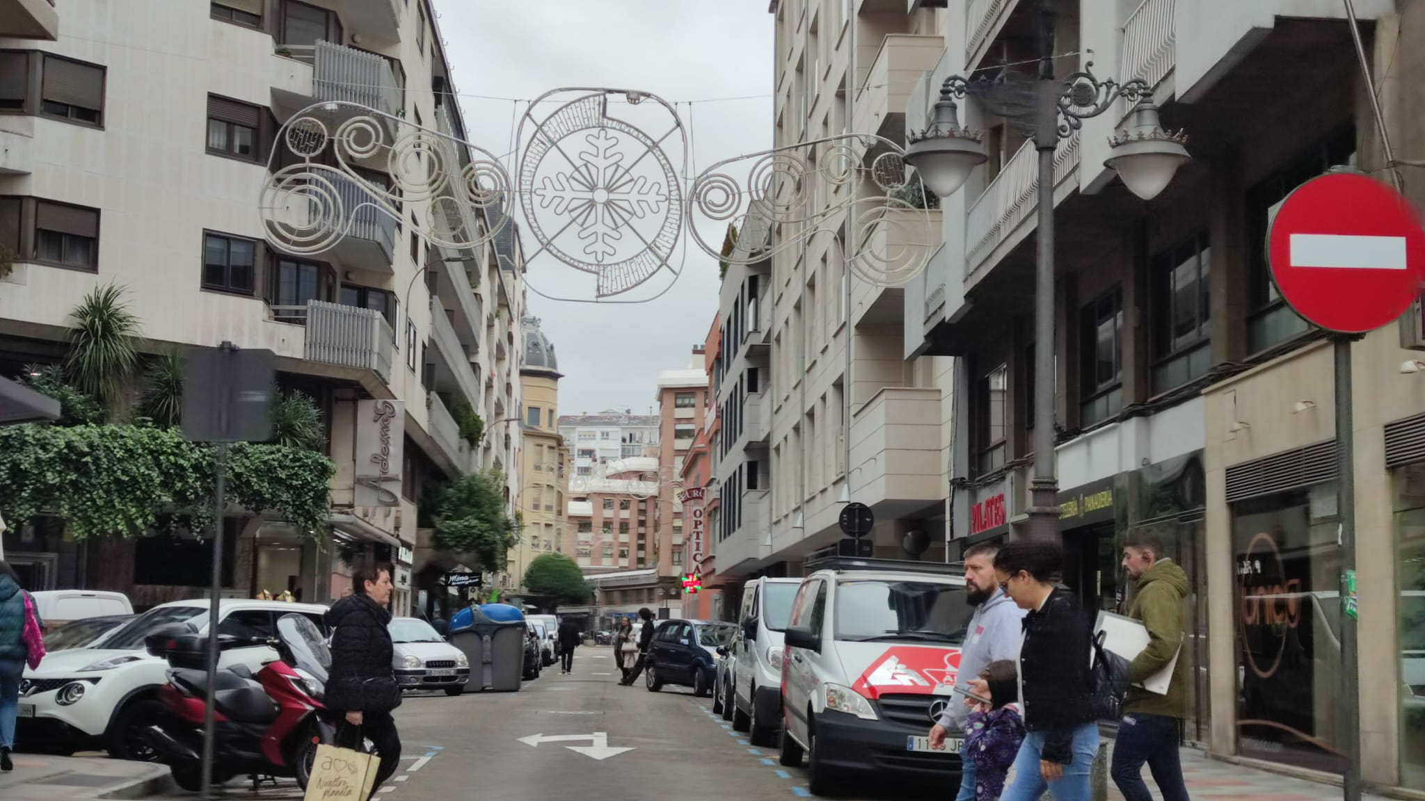 Fotos: Instalación de las luces de Navidad