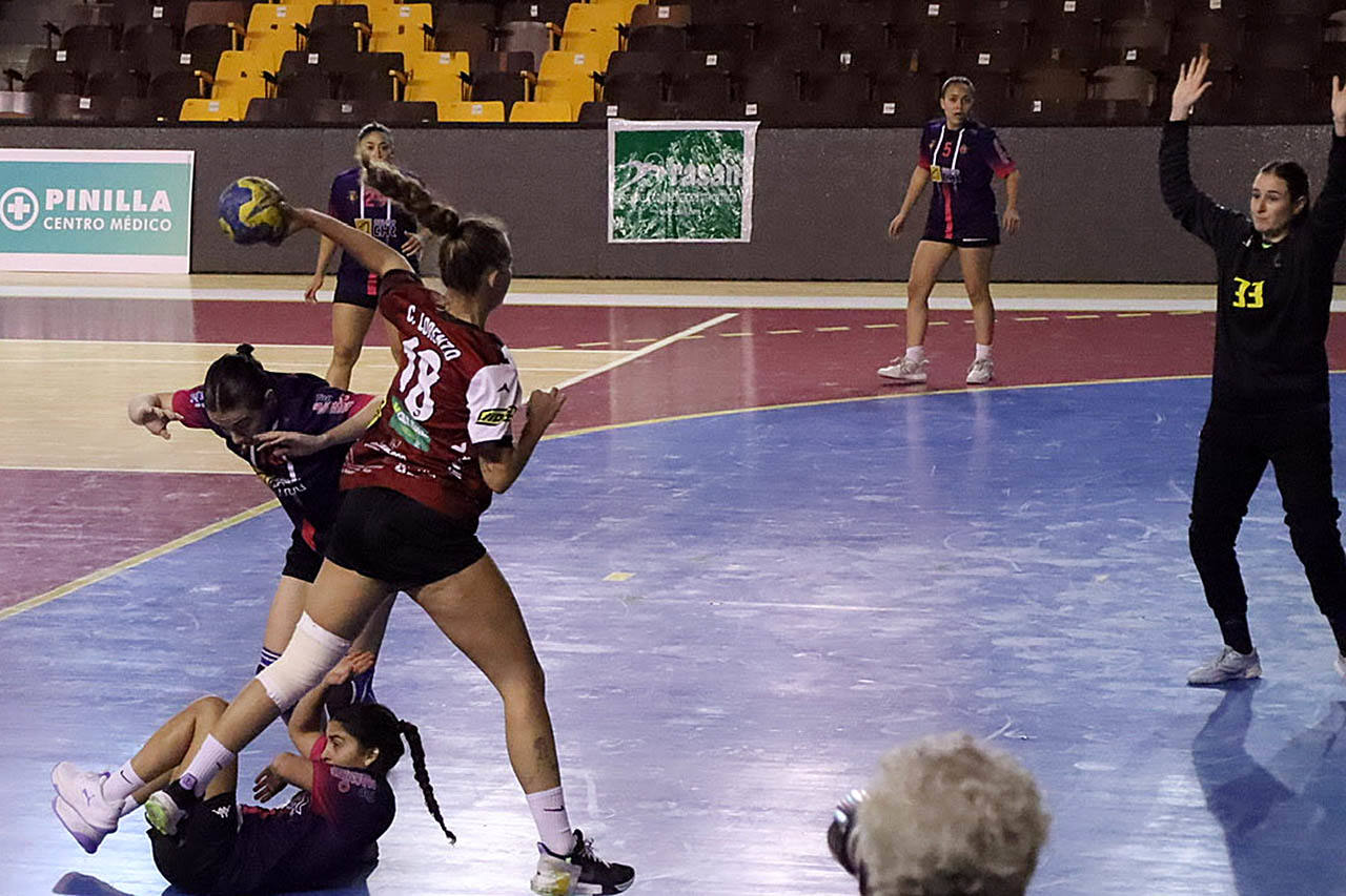 El Cleba gana al conjunto de Valladolid y accede a la final de la Copa Castilla y León de Balonmano.