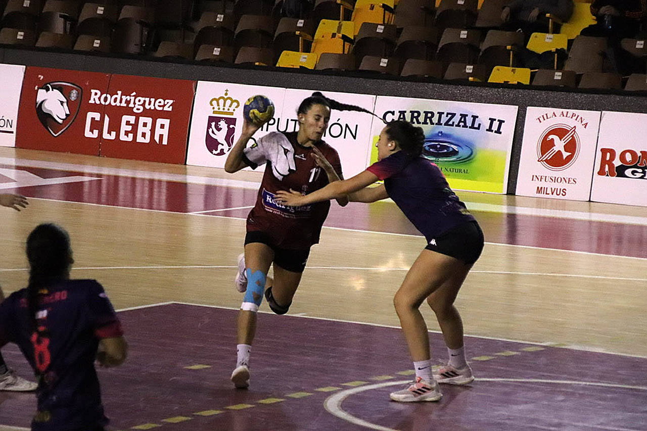 El Cleba gana al conjunto de Valladolid y accede a la final de la Copa Castilla y León de Balonmano.