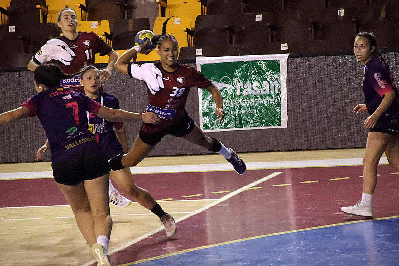 El Cleba gana al conjunto de Valladolid y accede a la final de la Copa Castilla y León de Balonmano.