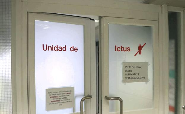 Entrada a la Unidad de Ictus del Hospital de León en la planta de neurología. 