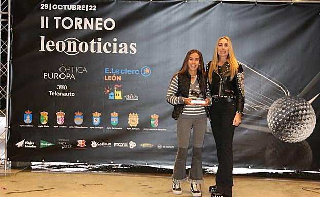 Galería. Entrega de premios en el II Torneo de Golf Leonoticias.