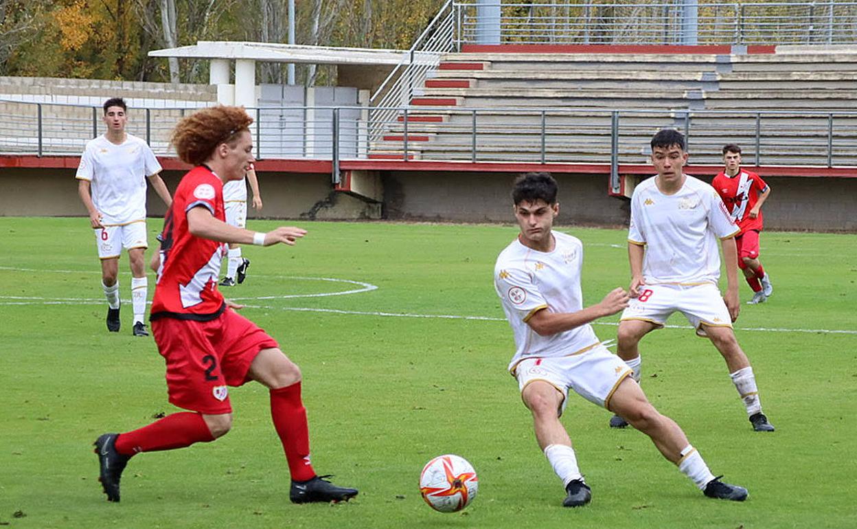 El equipo juvenil de la Cultural logra un punto de oro ante el Rayo Vallecano.