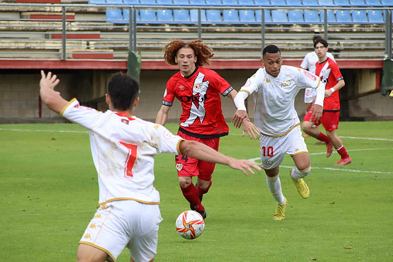 Partido correspondiente a la jornada 8 de la Liga Nacional Juvenil.