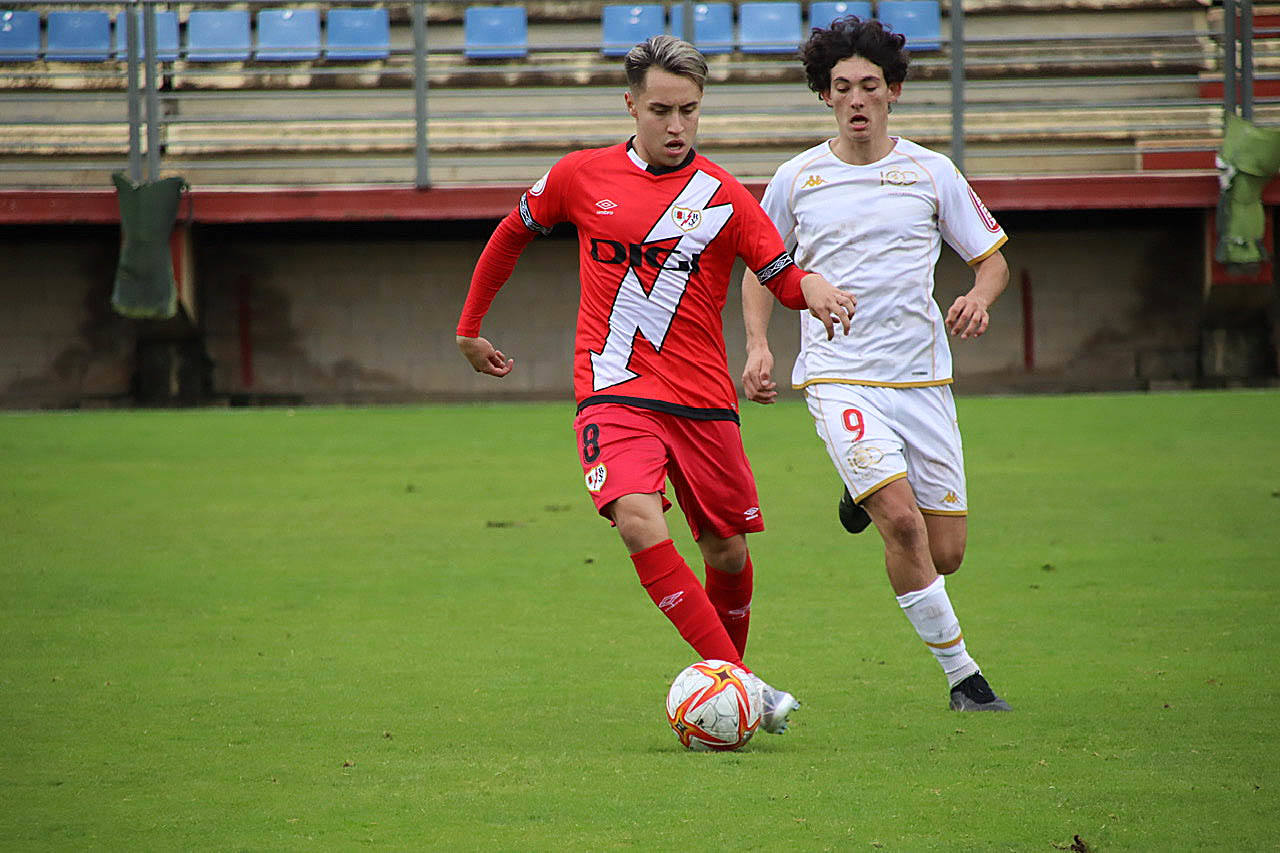 Partido correspondiente a la jornada 8 de la Liga Nacional Juvenil.