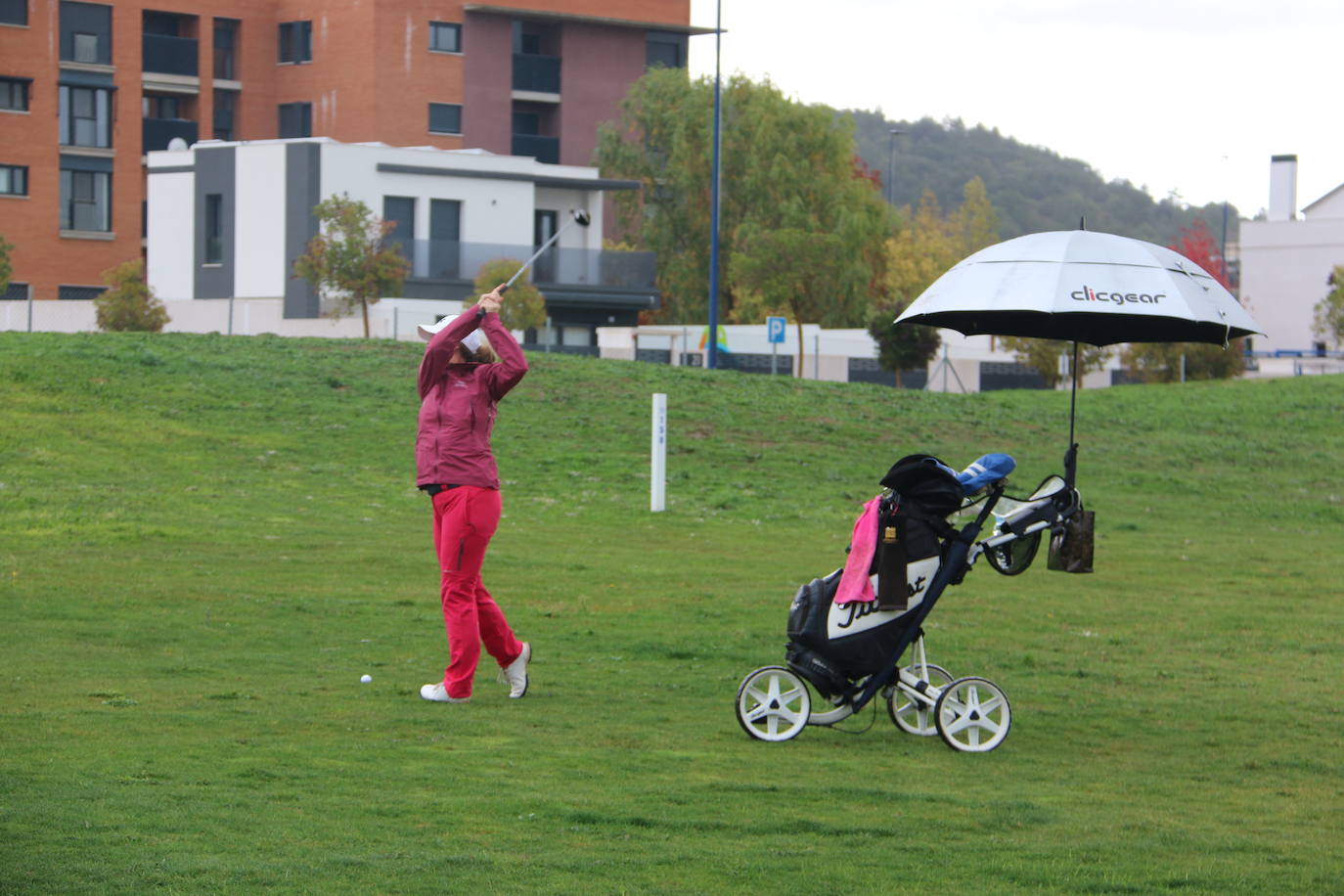 Fotos: Sesión de tarde en el II Torneo de Golf Leonoticias