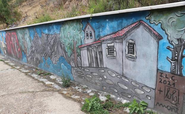 El artista fue un asiduo de los talleres de muralismo, ilustración y cómic que organizados por el Instituto Leonés de Cultura llevaron durante años la obra de Lolo por todos los rincones de la provincia | Casi 300 murales que realizó con los vecinos de los pueblos desde 2013 protegen la obra del artista que fallecía este mes de octubre.