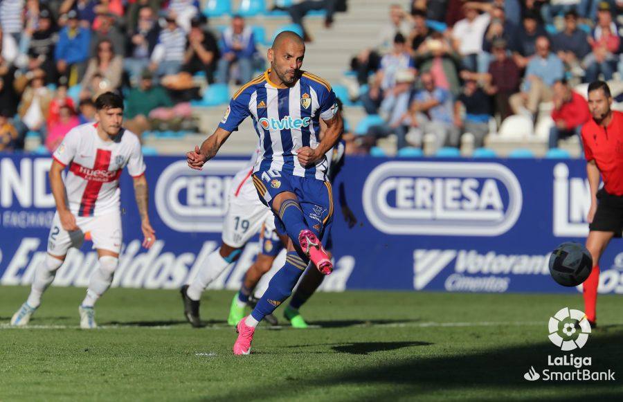 Partido correspondiente a la jornada 14 de LaLiga SmartBank.