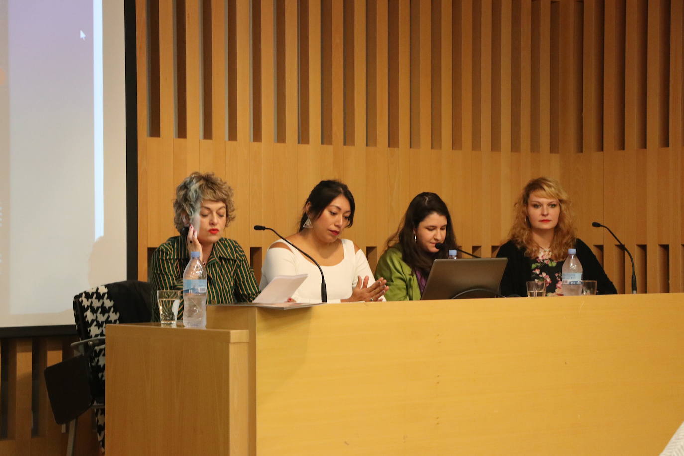Presentación del calendario 'Tiempo de mujeres, mujeres en el tiempo' que tendrá como protagonistas a artistas visuales.
