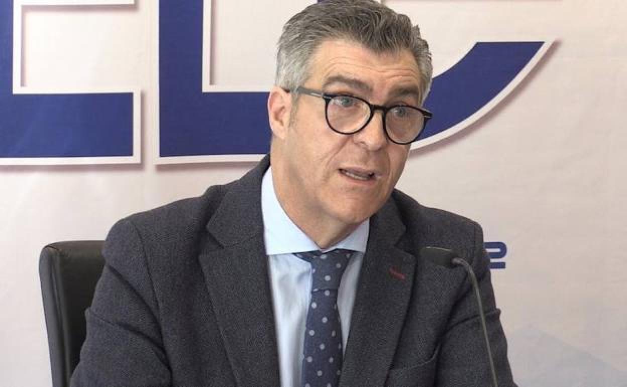 Javier Cepedano, presidente de la Fele, valora los datos del paro de octubre en León.