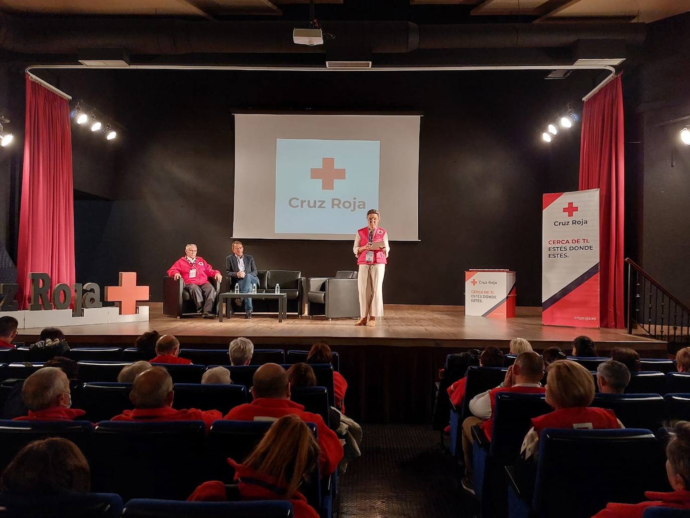 Fotos: El Comité Provincial de Cruz Roja Española en León celebra en La Robla su tradicional Encuentro