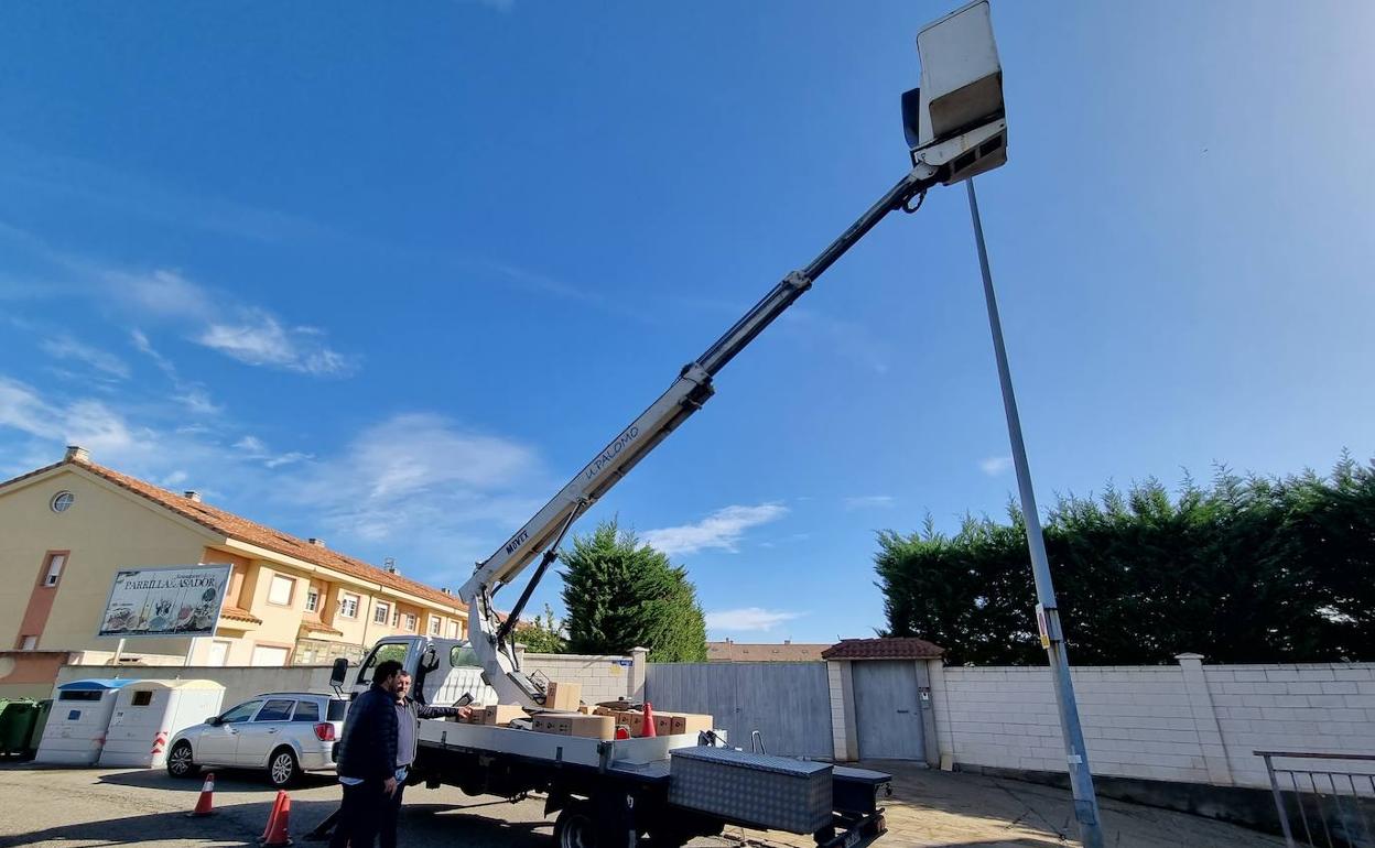 Obras para la mejora del alumbrado público en Villaquilambre.