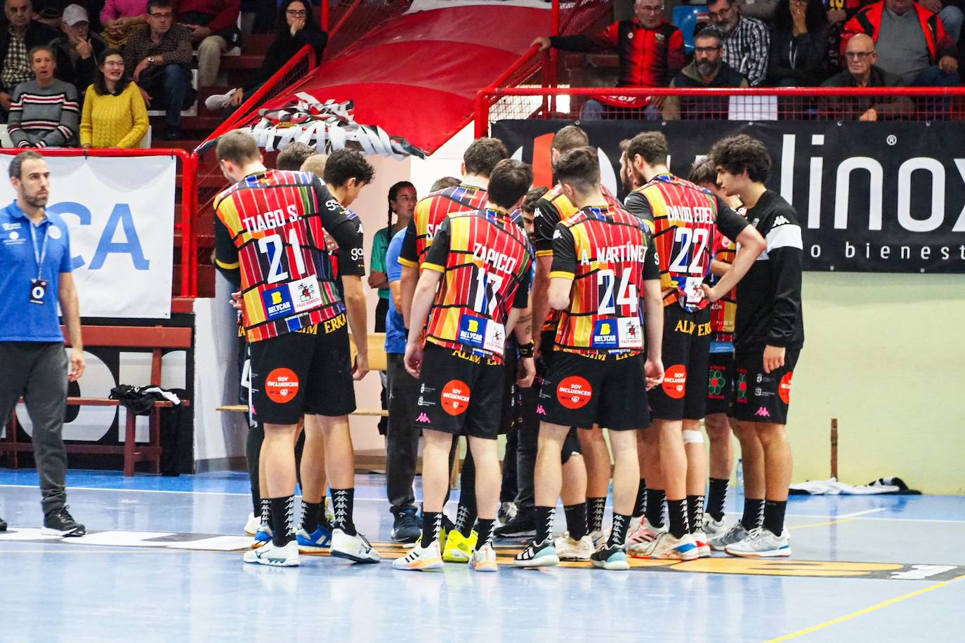 Partido correspondiente a la segunda eliminatoria de la Copa del Rey.