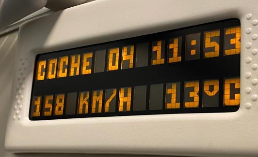 Marca de velocidad del primer tren de pasajeros que ha cruzado la Variante. 