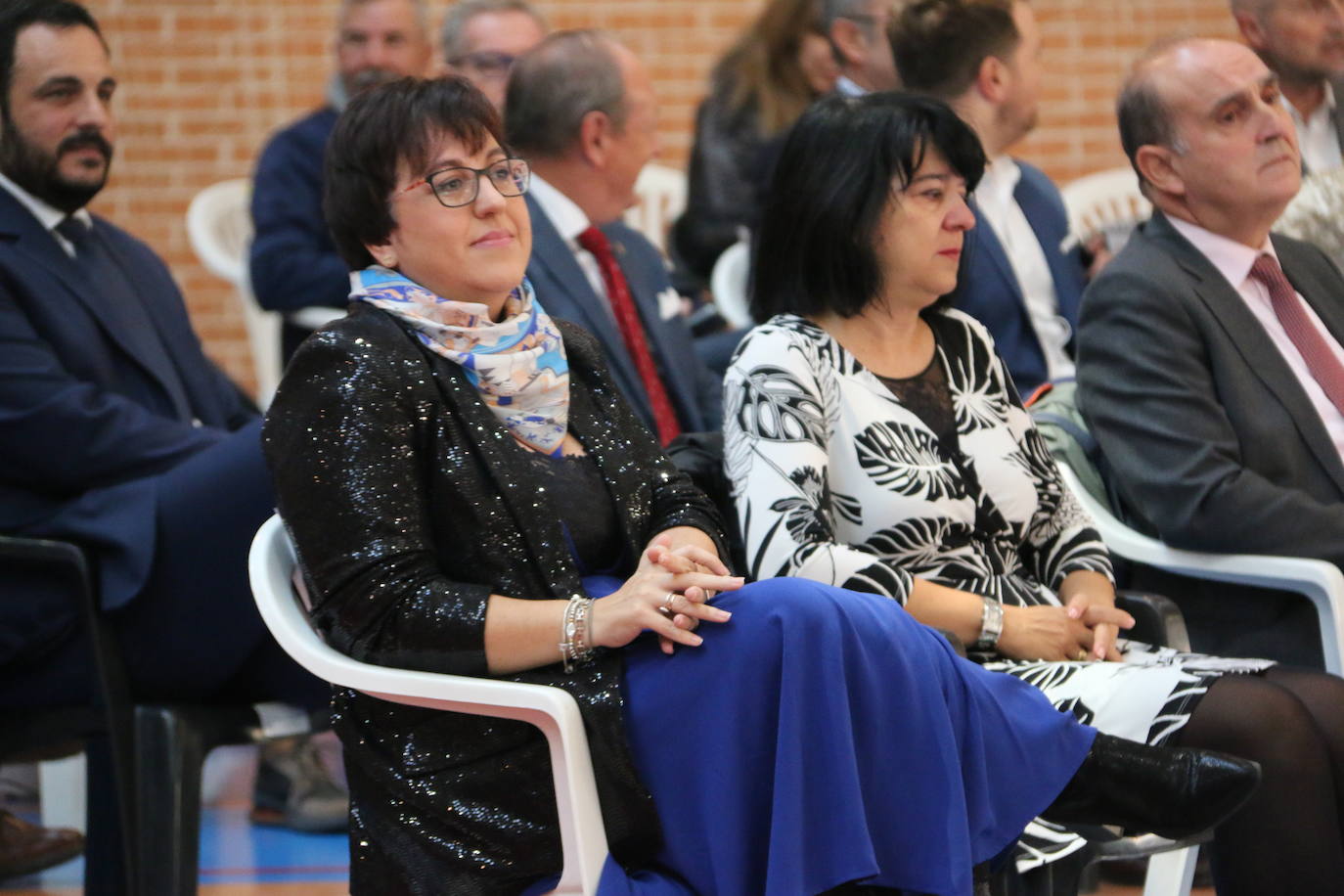 Entrega de reconocimientos a los agentes que participaron de forma activa en la lucha contra la pandemia en León.