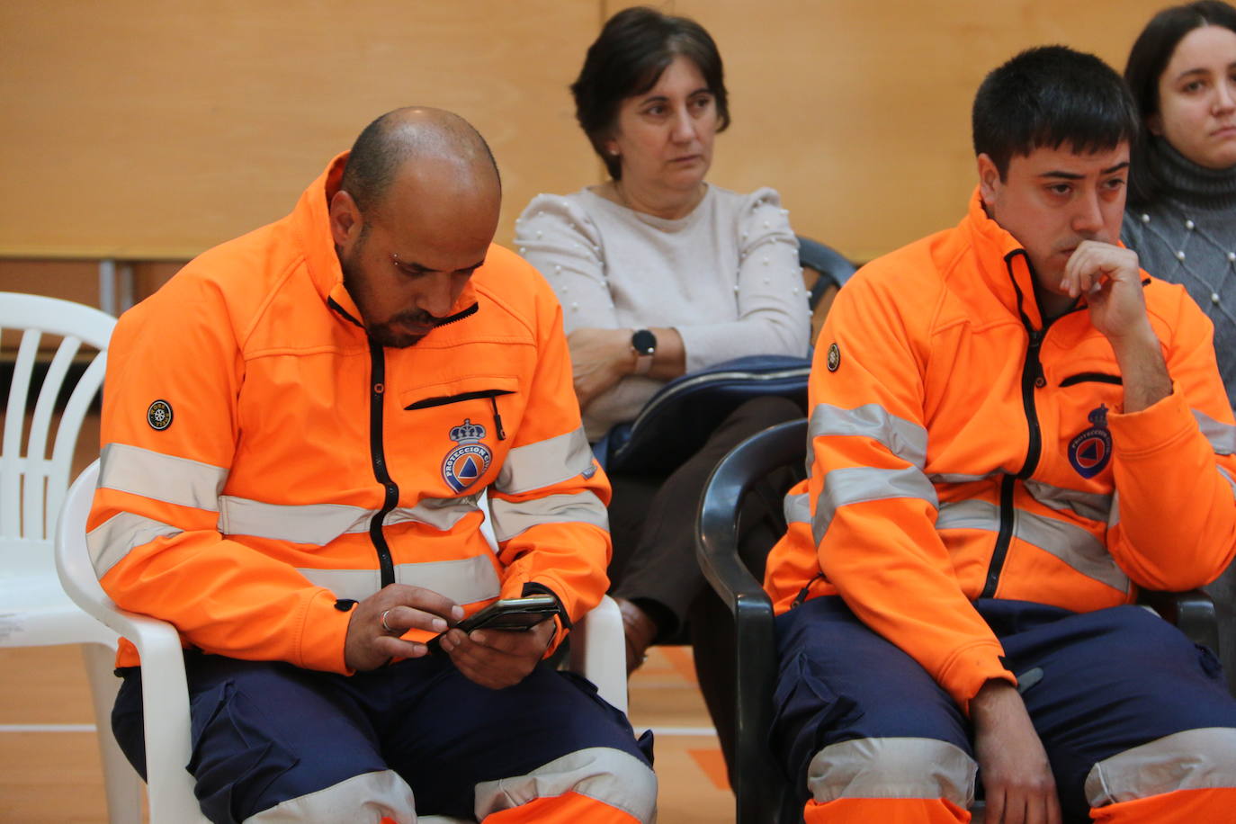 Entrega de reconocimientos a los agentes que participaron de forma activa en la lucha contra la pandemia en León.