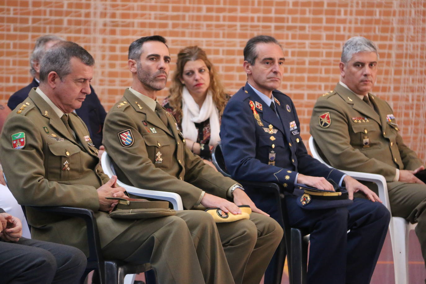 Entrega de reconocimientos a los agentes que participaron de forma activa en la lucha contra la pandemia en León.